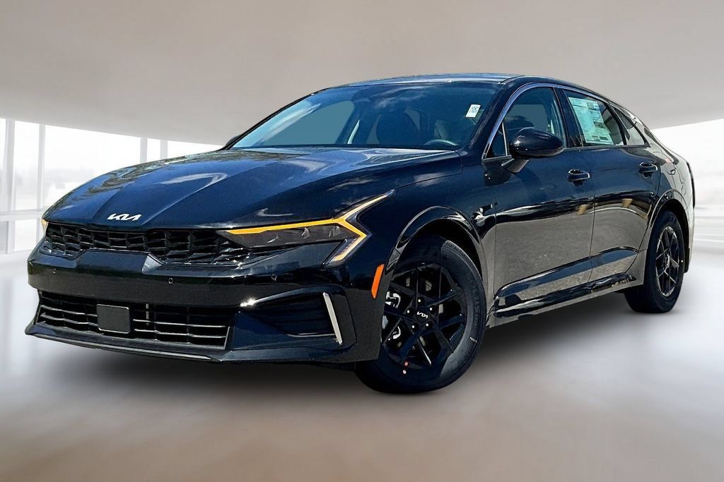 New 2026 Kia K5 LXS FWD image 1