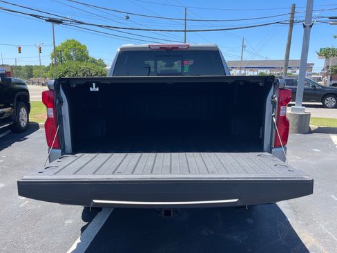 Used 2024 Chevrolet Silverado 1500 ZR2 w/ Technology Package AWD/4WD image 14