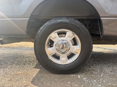 Used 2011 Ford F150 XLT image 32