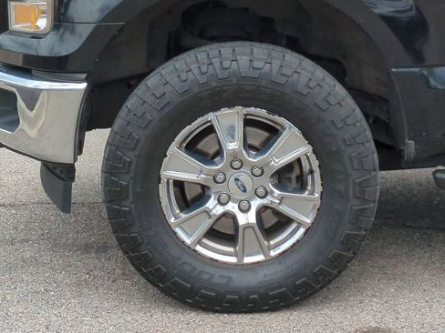 Used 2017 Ford F150 XLT w/ Equipment Group 302A Luxury AWD/4WD image 14