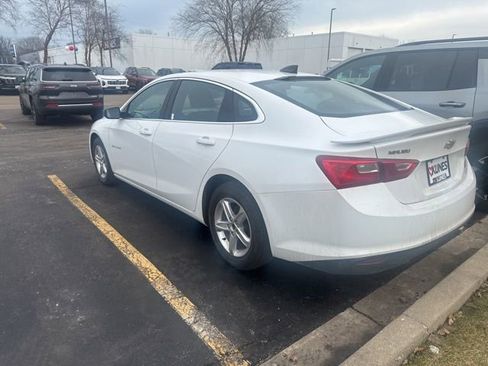 Used 2022 Chevrolet Malibu LS image 4