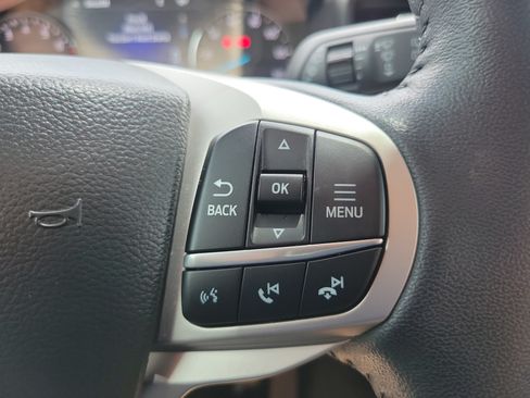 Used 2023 Ford Explorer XLT RWD image 20