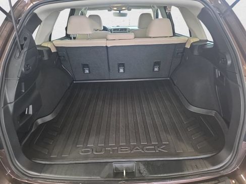 Used 2019 Subaru Outback 2.5i Premium AWD/4WD image 12