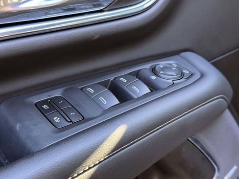 Used 2023 Chevrolet Tahoe LT AWD/4WD image 9