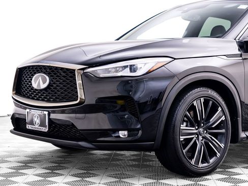 Used 2021 INFINITI QX50 Luxe w/ Appearance Package AWD/4WD image 37