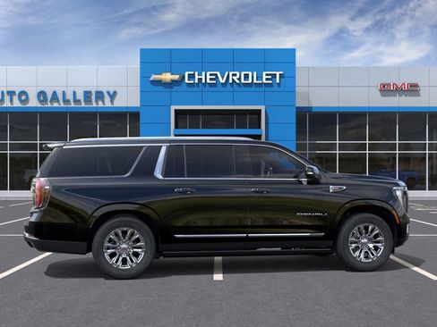 New 2026 GMC Yukon XL Denali w/ Sun & Power Step Package image 6