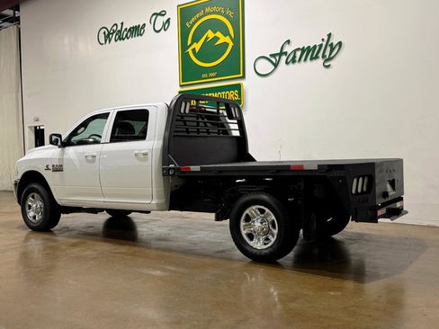 Used 2018 RAM 2500 Tradesman w/ Chrome Appearance Group image 6