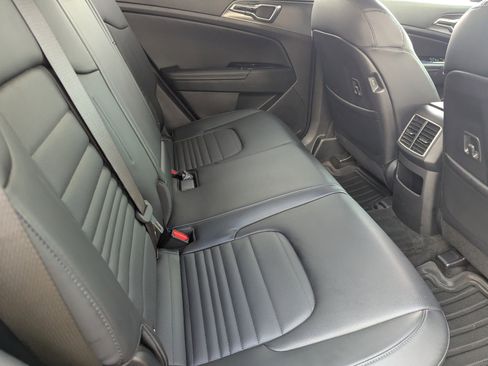 Certified 2023 Kia Sportage SX Prestige image 11