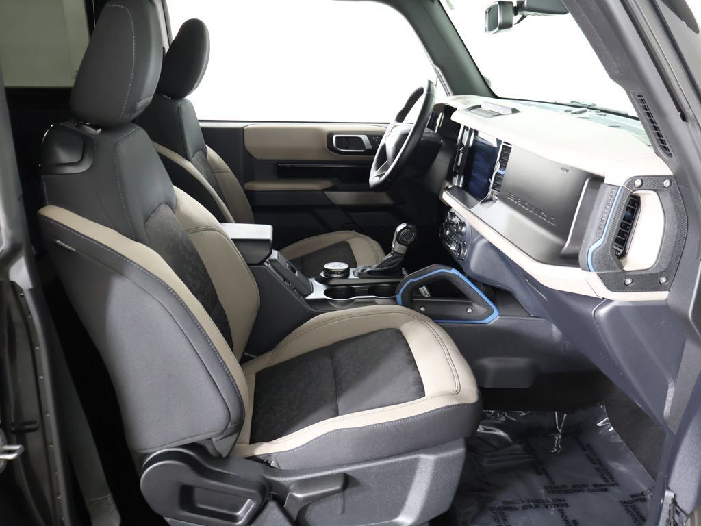 Used 2022 Ford Bronco Wildtrak AWD/4WD image 31