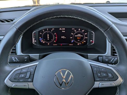Certified 2023 Volkswagen Atlas SE FWD image 40