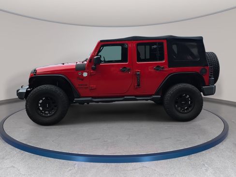 Used 2018 Jeep Wrangler Unlimited Sport S AWD/4WD image 3