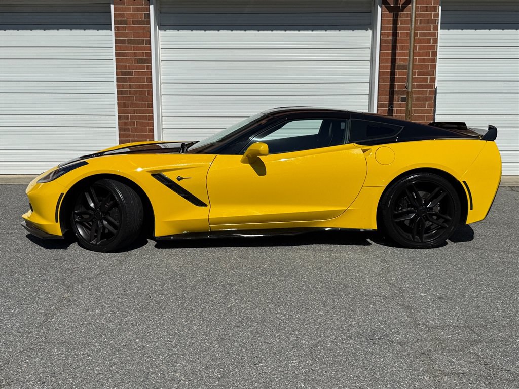 Used 2014 Chevrolet Corvette Stingray Coupe w/ 3LT Preferred Equipment Group RWD image 4