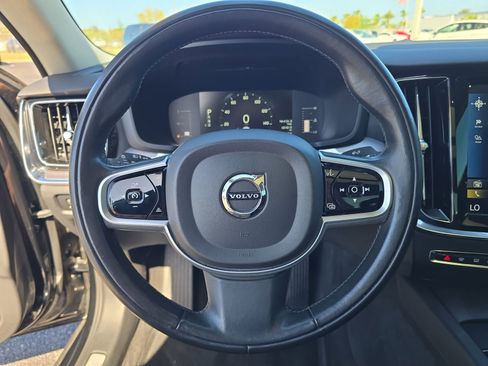 Used 2019 Volvo S60 T5 Momentum w/ Premium Package image 24