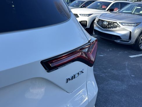 Certified 2025 Acura MDX w/Technology Package image 22