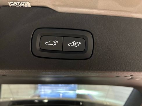 Used 2020 Volvo V60 T5 Cross Country w/ Protection Package Premier AWD/4WD image 33