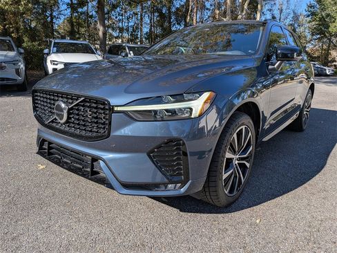 Certified 2023 Volvo XC60 B5 Plus w/ Protection Package Premier image 8