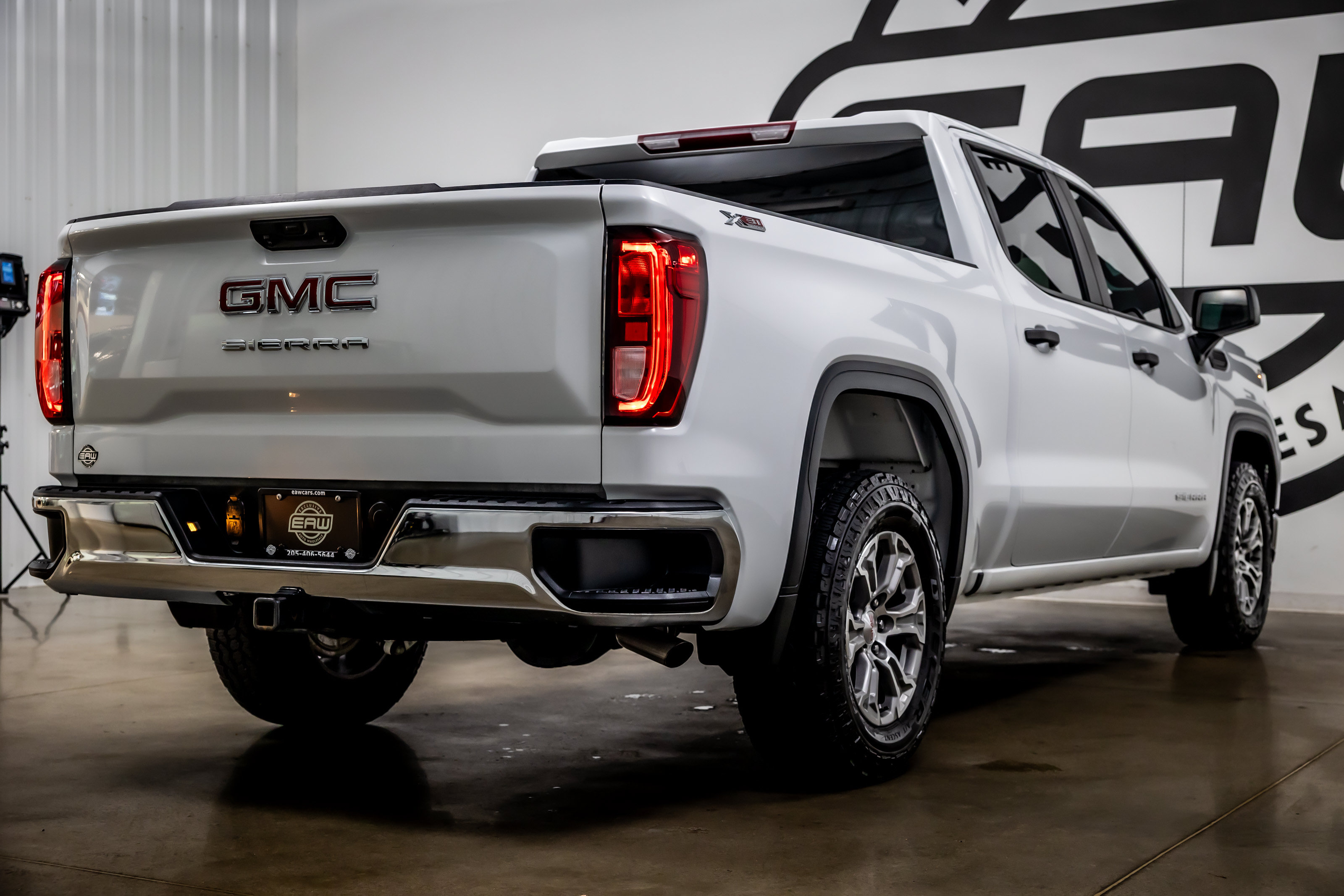 Used 2025 GMC Sierra 1500 Pro w/ Pro Value Package AWD/4WD image 34