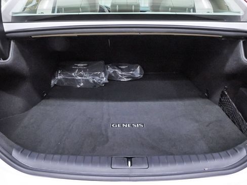 Certified 2026 Genesis G70 2.5T Prestige RWD image 22