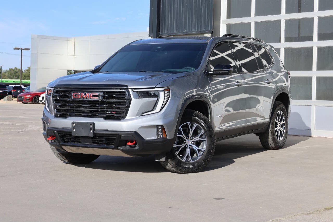 Used 2025 GMC Acadia AT4 AWD/4WD image 3