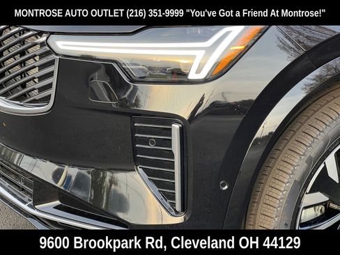 New 2026 Volvo XC90 B6 Ultra w/ Protection Package AWD/4WD image 9