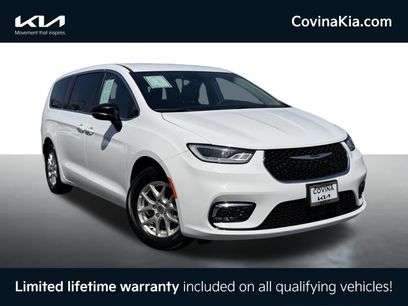 Used 2024 Chrysler Pacifica Touring-L