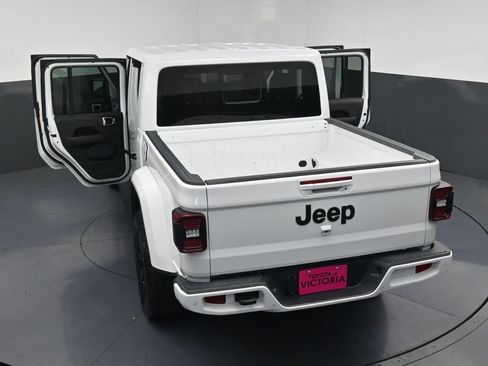 Used 2023 Jeep Gladiator Overland AWD/4WD image 21