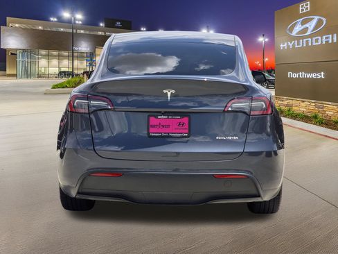 Used 2023 Tesla Model Y Long Range AWD/4WD image 7