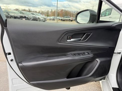 Certified 2025 Toyota Prius AWD image 28