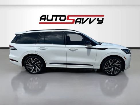 Used 2025 Lincoln Aviator Black Label w/ Jet Appearance Package AWD/4WD image 8