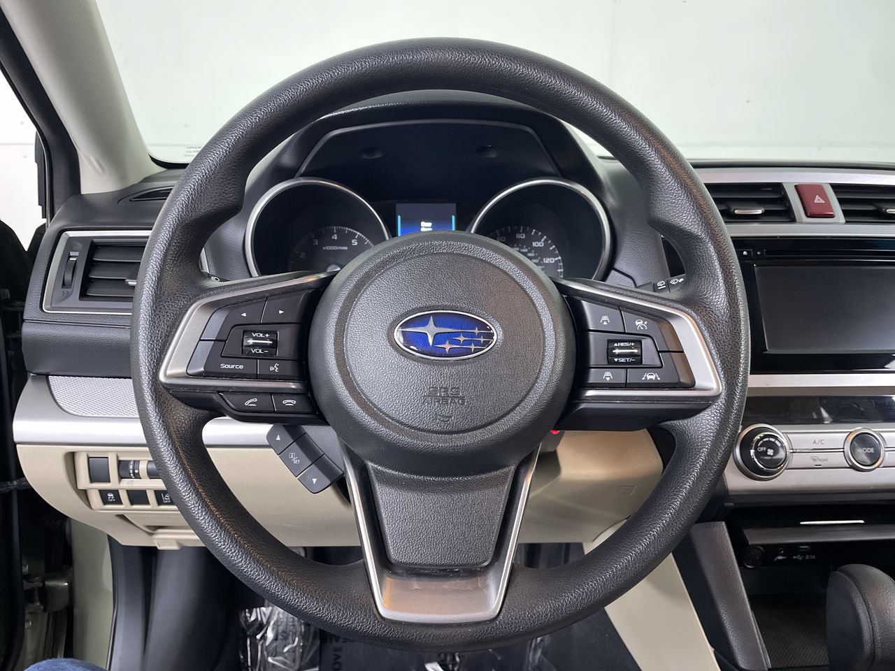 Used 2019 Subaru Outback 2.5i AWD/4WD image 14