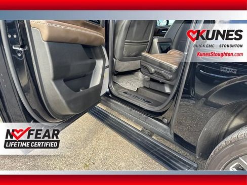 Used 2026 GMC Yukon XL Denali Ultimate w/ LPO, Floor Liner Package AWD/4WD image 21