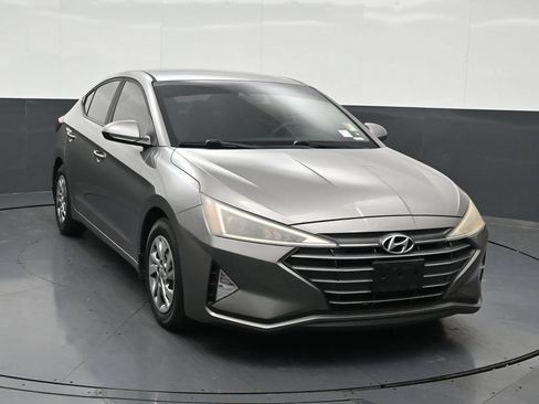 Used 2020 Hyundai Elantra SE FWD image 8