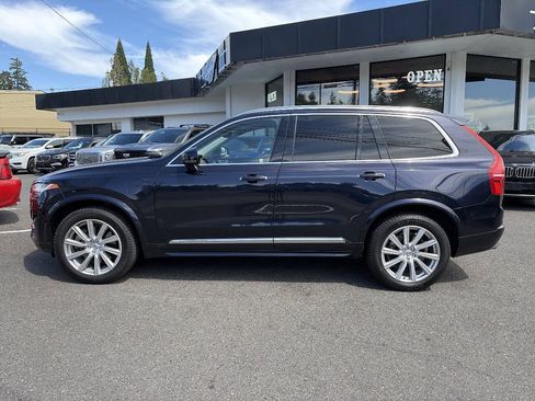 Used 2016 Volvo XC90 T8 Inscription AWD/4WD image 2