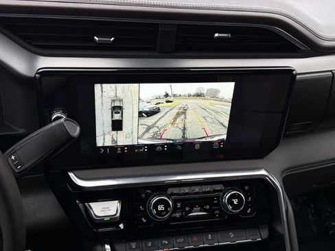 Used 2024 GMC Sierra 2500 Denali w/ Denali Reserve Package image 19