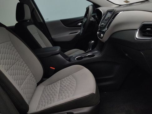 Used 2021 Chevrolet Equinox LS w/ LS Convenience Package FWD image 21