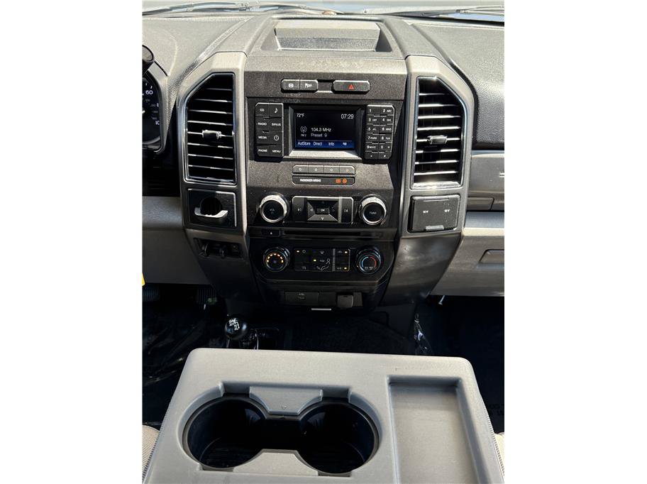 Used 2018 Ford F550 4x4 Crew Cab Super Duty image 11