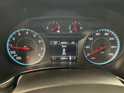 Used 2018 Chevrolet Equinox LT AWD/4WD image 13