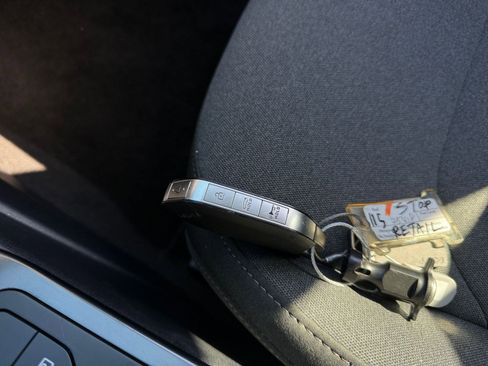 Used 2025 Kia K4 LXS image 21