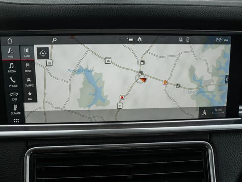 Used 2018 Porsche Panamera 4S image 35