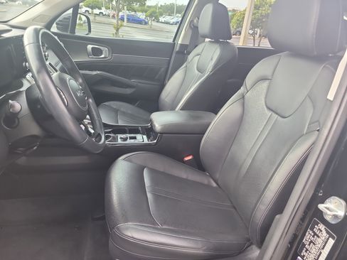 Used 2023 Kia Sorento SX FWD image 22