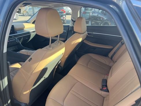 Used 2025 Hyundai Sonata Limited image 13