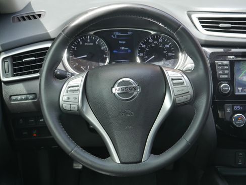 Used 2015 Nissan Rogue SL w/ SL Premium Package FWD image 7
