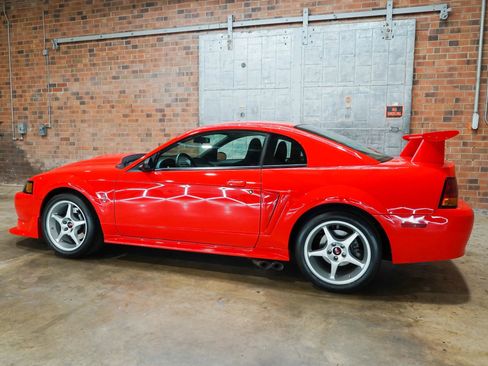 Used 2000 Ford Mustang Cobra RWD image 11