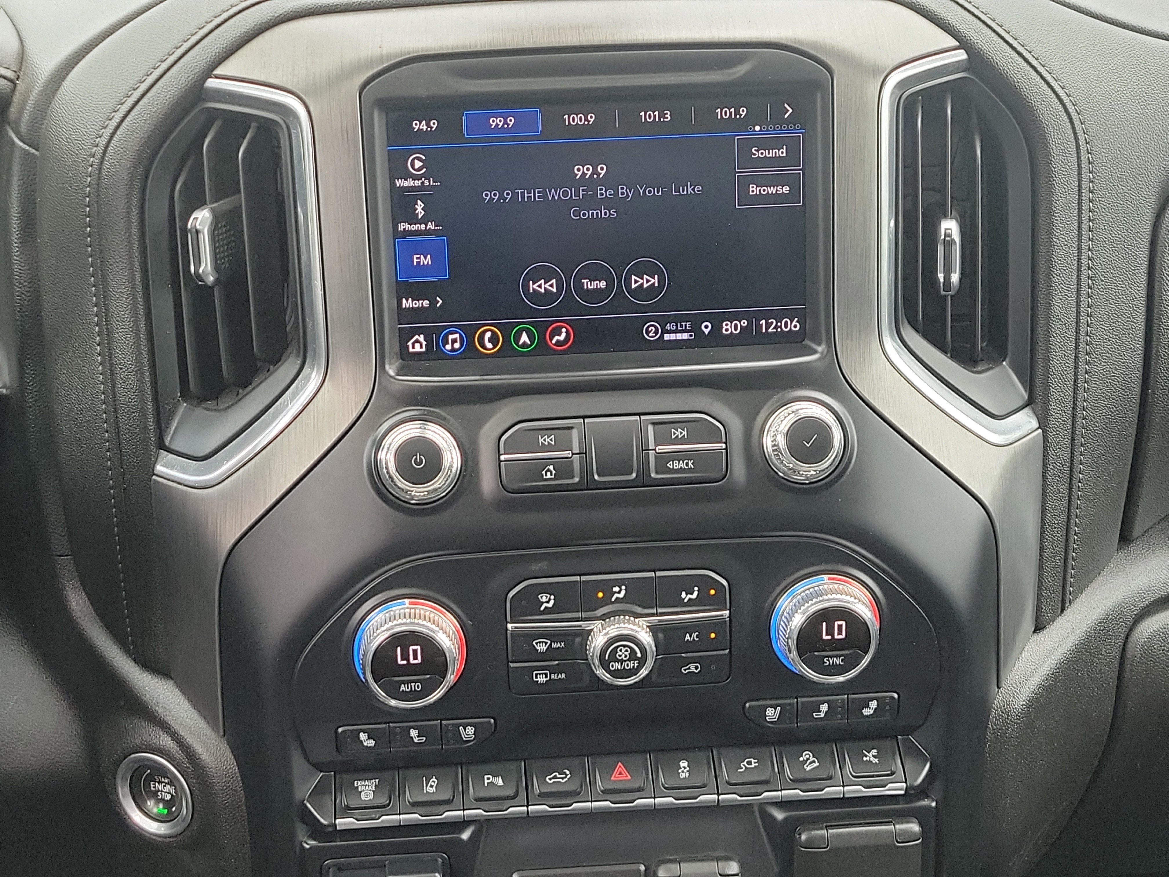 Used 2022 GMC Sierra 2500 Denali AWD/4WD image 25
