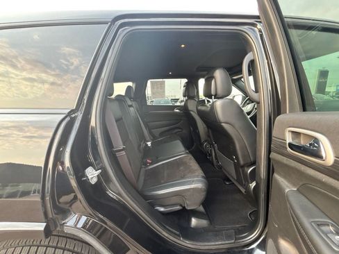 Used 2022 Jeep Grand Cherokee Laredo X AWD/4WD image 43