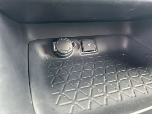 Used 2021 Toyota RAV4 SE w/ Weather & Moonroof Package image 48