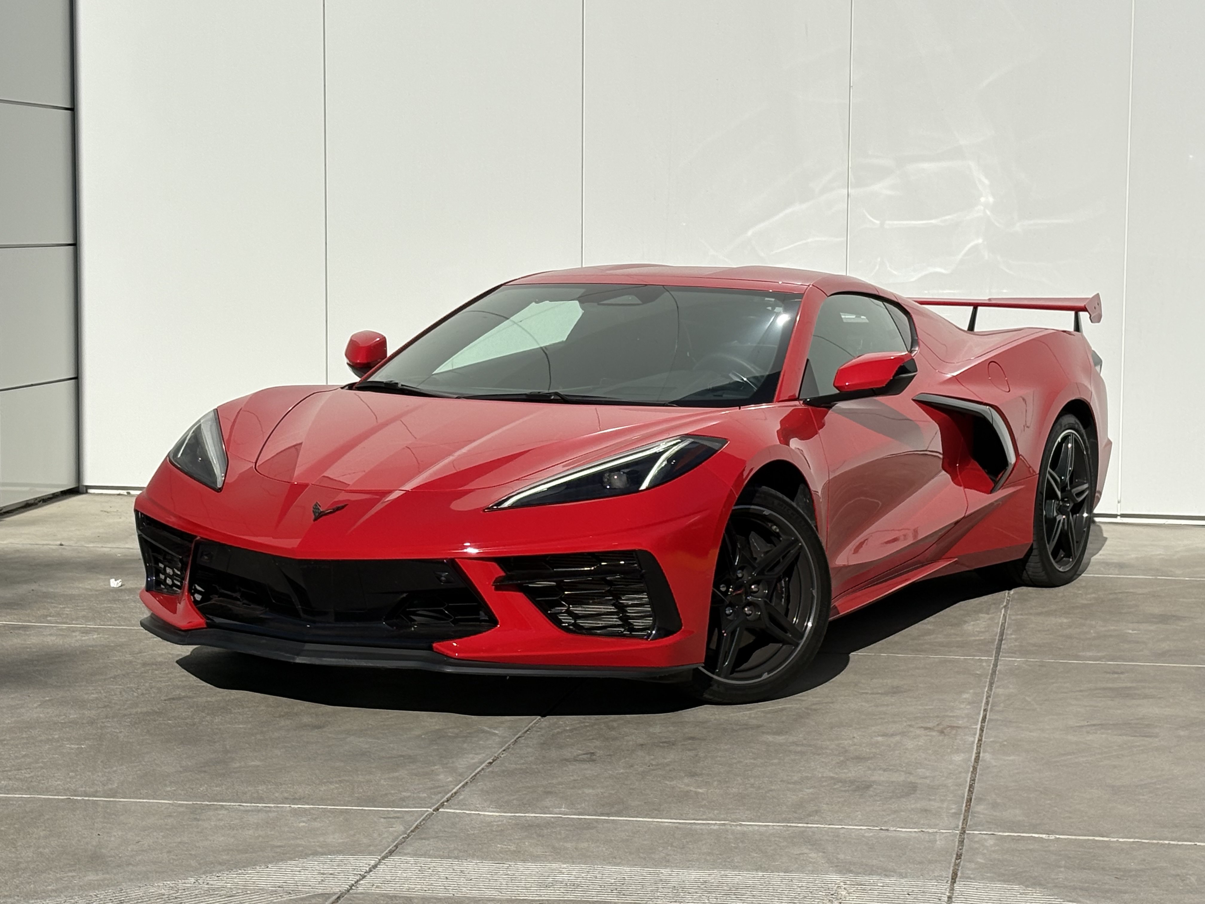 Used 2024 Chevrolet Corvette Stingray Premium Cpe w/ Z51 Performance Package RWD image 2