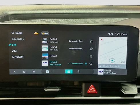 Used 2025 Kia Carnival SX w/ SX Dark Edition Package FWD image 15