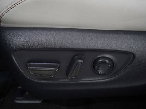 Used 2025 Toyota RAV4 Limited w/ Advanced Technology Package AWD/4WD image 25