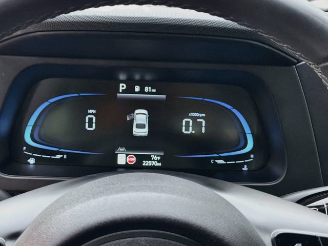 Certified 2025 Hyundai Elantra Sport FWD image 12